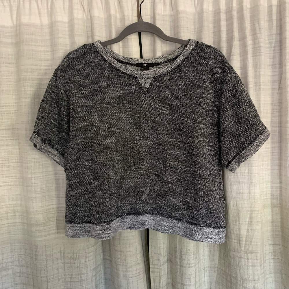 H&M Medium Gray Crop Top